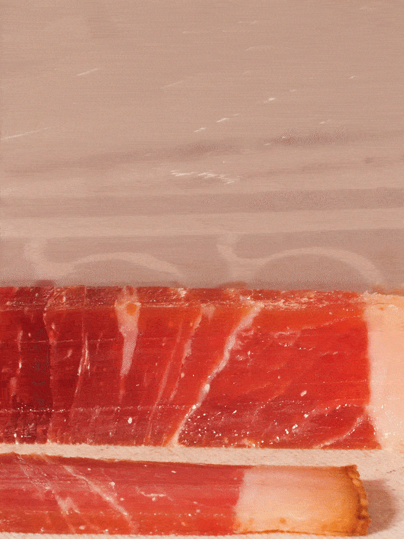 金字火腿切片，溫水浸泡5分鐘